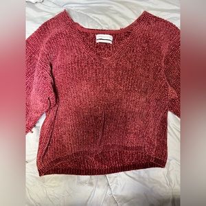 xs urban outfitters sweater